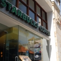 バリ島にもスターバックス・コーヒー!店内禁煙!の写真1